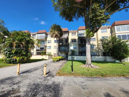 319-7300 Nw 17th St, Plantation, FL, 33313-5196 | Card Image