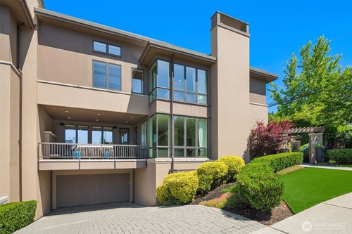 c-10132 Ne 59th St, Kirkland, WA, 98033-7319 | Card Image