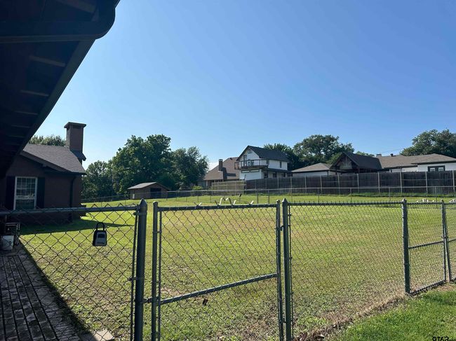 1248 Canada St, House other with 3 bedrooms, 4 bathrooms and null parking in Jacksonville TX | Image 38