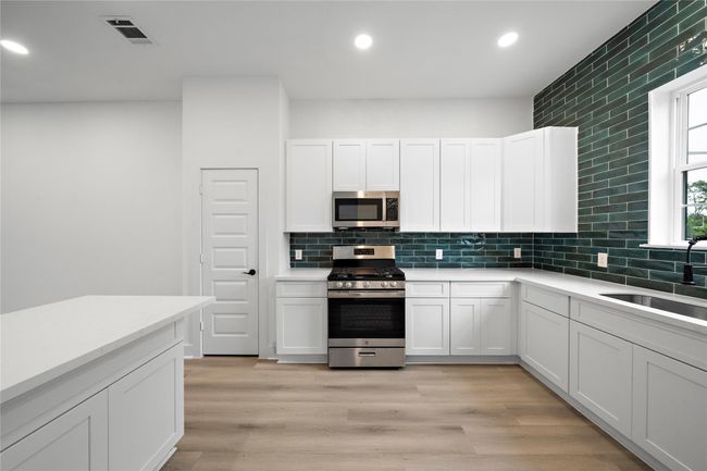1st Floor: Kitchen | Image 18