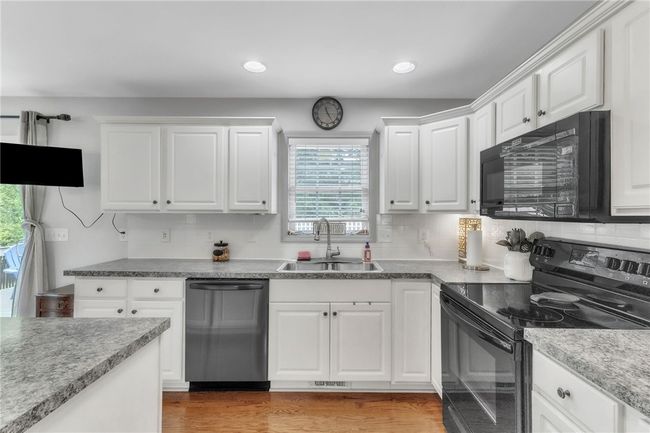325 Regency Cir, House other with 5 bedrooms, 4 bathrooms and null parking in Anderson SC | Image 12