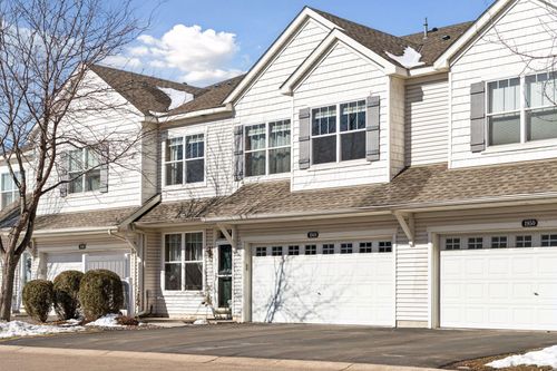 1948 Shamrock Pl, Chaska, MN, 55318-5405 | Card Image