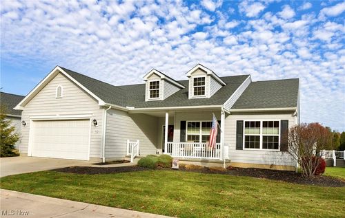 9112 Devonshire Dr, Olmsted Falls, OH, 44138-3760 | Card Image