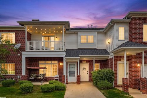 5687 Acorn Ln, Sterling Heights, MI, 48314-3161 | Card Image