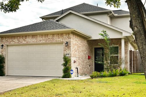 5046 Van Fleet St, Houston, TX, 77033-3425 | Card Image