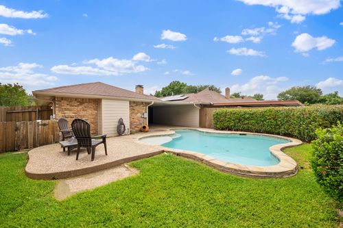 1947 Chesham Dr, Carrollton, TX, 75007-2403 | Card Image