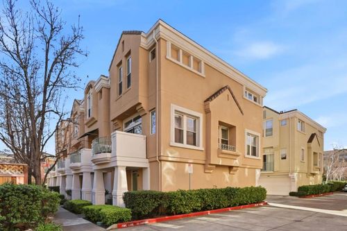 141 Huntington Court, Mountain View, CA, 94043 | Card Image