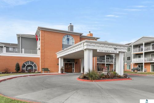 275-3001 S 51 Street Court, Lincoln, NE, 68506 | Card Image