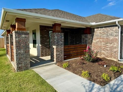 10529 Nw 32nd St, Yukon, OK, 73099-5484 | Card Image