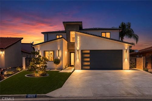 30327 Sea Horse Cir, Canyon Lake, CA, 92587-7428 | Card Image