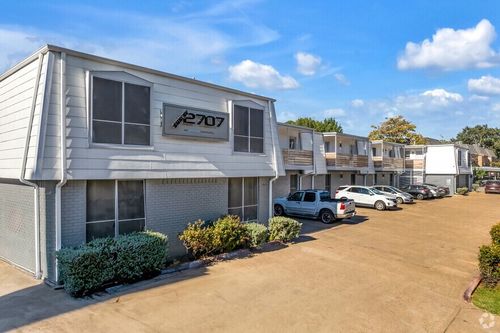 2707 Shelby Ave, Dallas, TX, 75219-4112 | Card Image