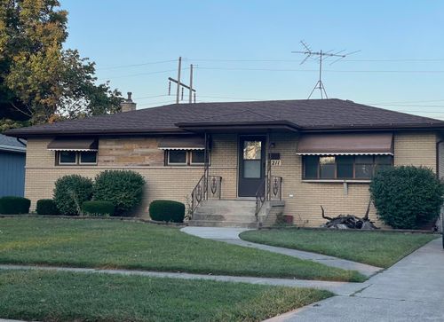 9211 Hawthorne Dr, Munster, IN, 46321-3231 | Card Image