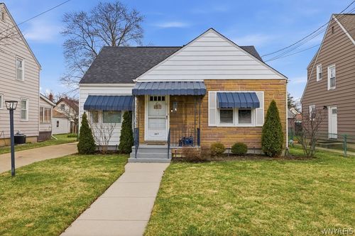 307 76th St, Niagara Falls, NY, 14304-4117 | Card Image