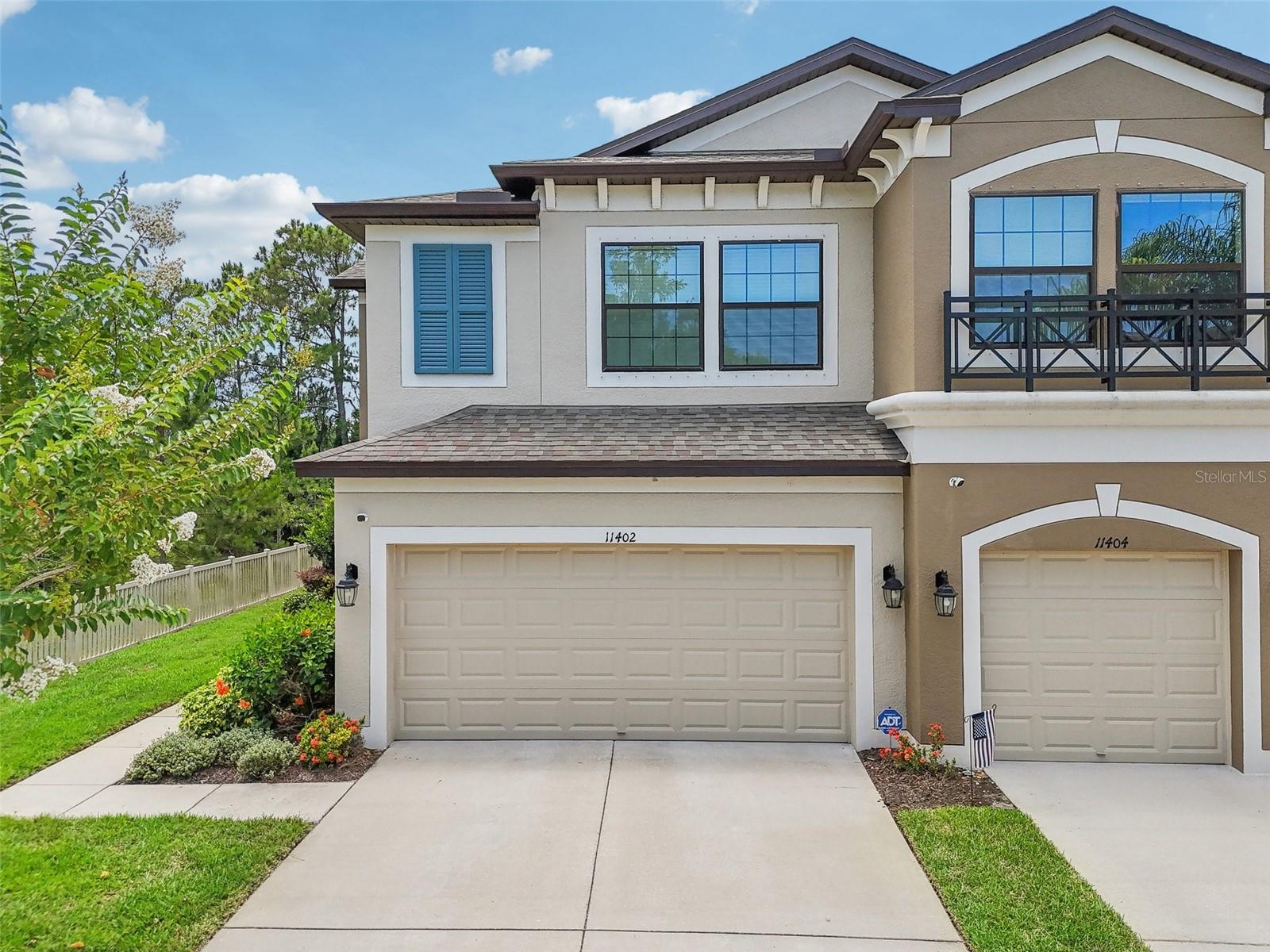 Crowned Sparrow Ln, Tampa, FL 33626
