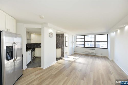 7002 Kennedy Blvd, West New York, NJ, 07093-4929 | Card Image