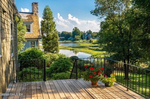 14 Shoalpoint Ln, Riverside, CT, 06878-2112 | Card Image