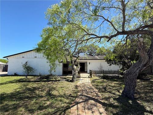 241 Chenoweth Dr, Corpus Christi, TX, 78404-1607 | Card Image