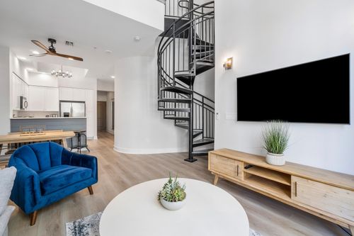 430-801 S Olive Ave, West Palm Beach, FL, 33401-6120 | Card Image