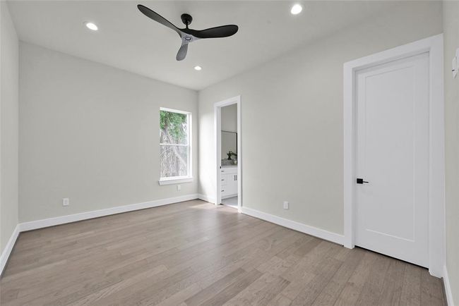 B - 2808 Cary St, House other with 3 bedrooms, 4 bathrooms and null parking in Houston TX | Image 26