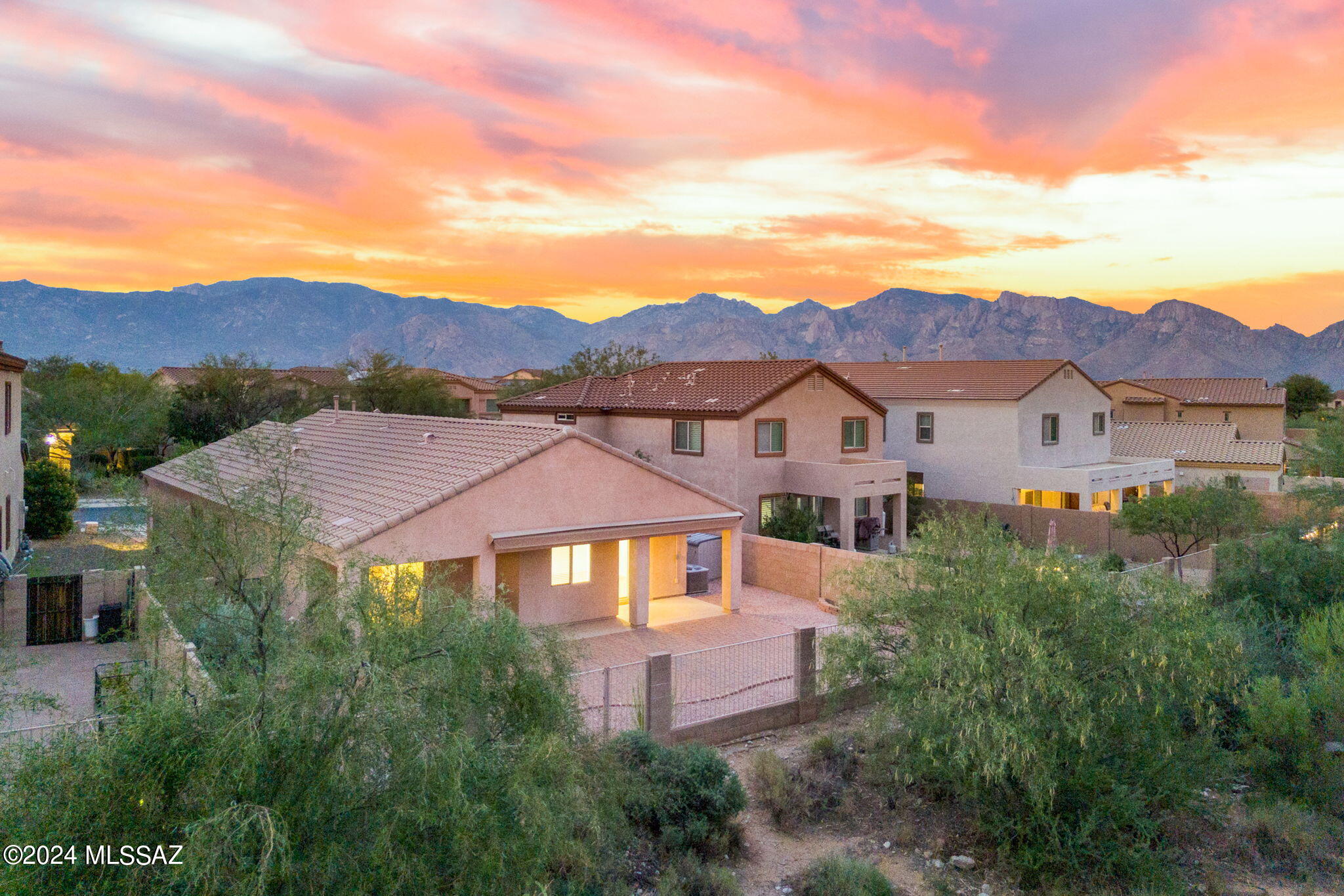 Barlassina Dr, Tucson, AZ 85755