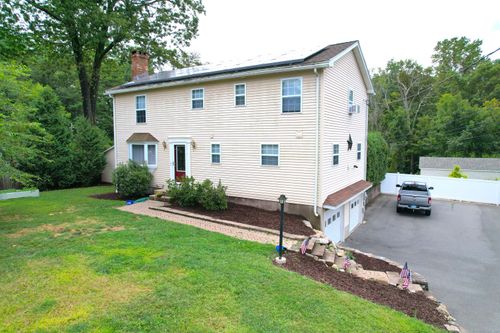 7 School St, Burlington, CT, 06013-2567 | Card Image
