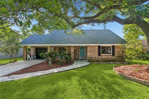 135 Shannon Dr, Mandeville, LA, 70448-4620 | Card Image