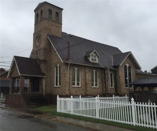 605 Centennial Ave, New Galilee, PA, 16141-9812 | Card Image