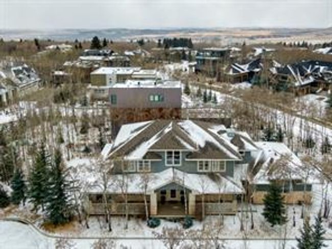 34 Posthill Dr Sw, House detached with 6 bedrooms, 3 bathrooms and 7 parking in Calgary AB | Image 48