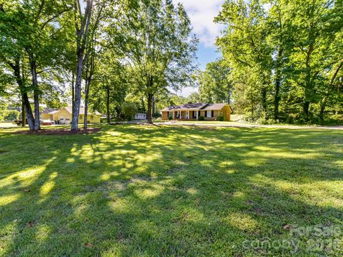 1303 Quail Dr, Monroe, NC, 28112-6161 | Card Image