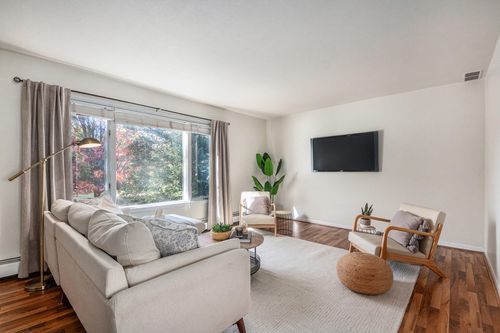 496 Barkwood Ct Nw, Grand Rapids, MI, 49534-4501 | Card Image