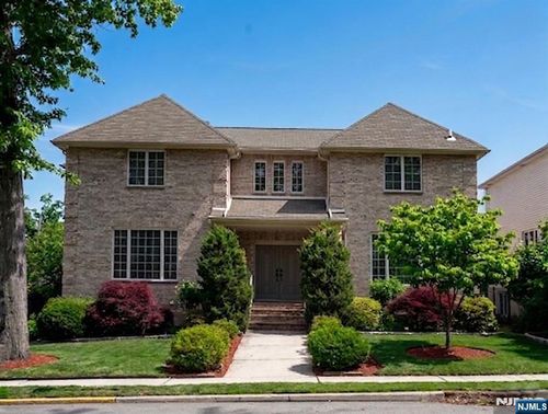 1206 Briar Way, Fort Lee, NJ, 07024-6402 | Card Image