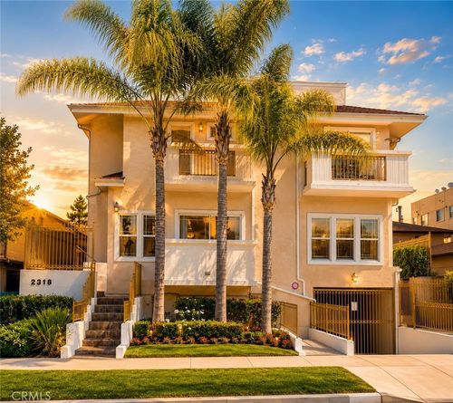 101-2318 N Fairview Street, Burbank, CA, 91504 | Card Image
