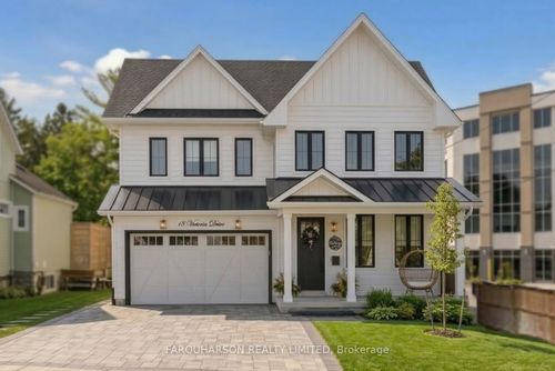 18 Victoria Drive, Uxbridge, ON, L9P1G8 | Card Image