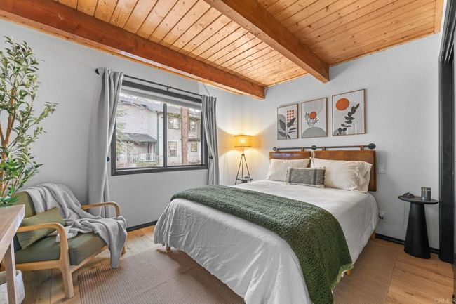 41605 Swan Dr, House other with 3 bedrooms, 2 bathrooms and 2 parking in Big Bear Lake CA | Image 9