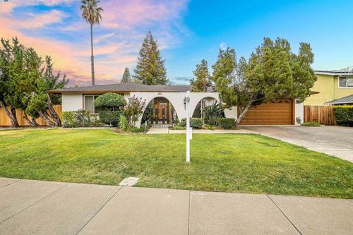 817 Cheyenne Dr, Walnut Creek, CA, 94598-4423 | Card Image