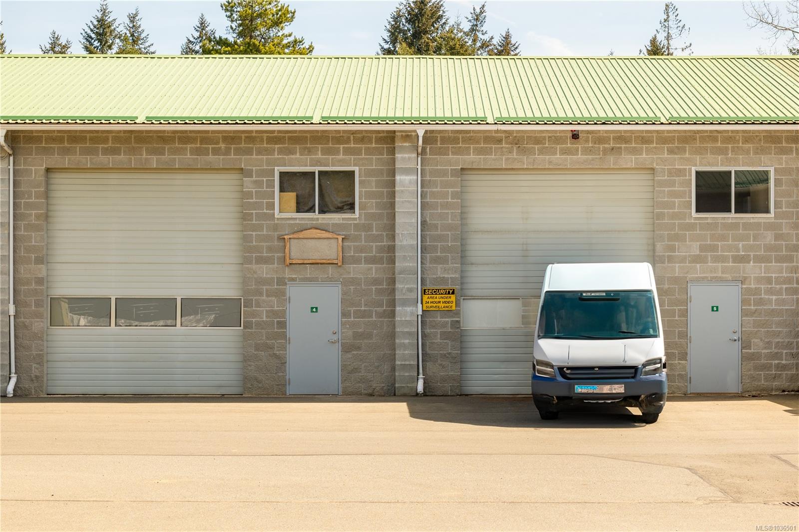 Commercial Sale in Parksville 2