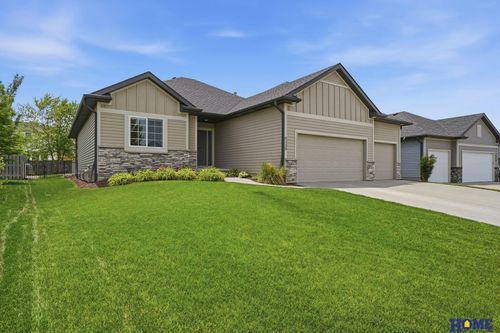 6339 Cavvy Rd, Lincoln, NE, 68516-5559 | Card Image