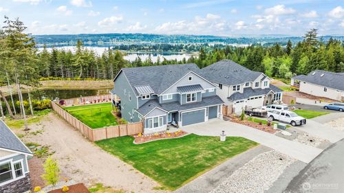 5550 Nw Bonfire Ct, Bremerton, WA, 98312-2155 | Card Image