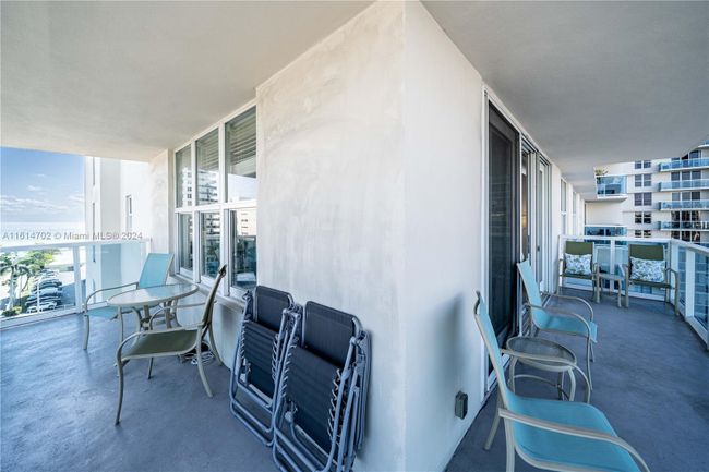 721 - 3800 S Ocean Dr, Condo with 2 bedrooms, 2 bathrooms and null parking in Hollywood FL | Image 7