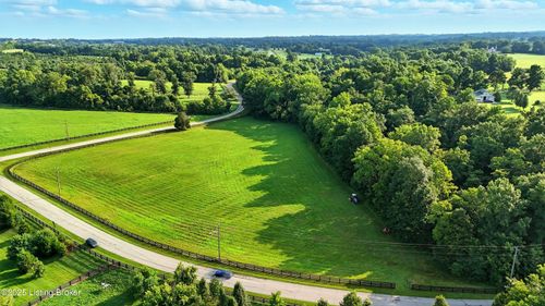 2831 L Esprit Pkwy, La Grange, KY, 40031 | Card Image