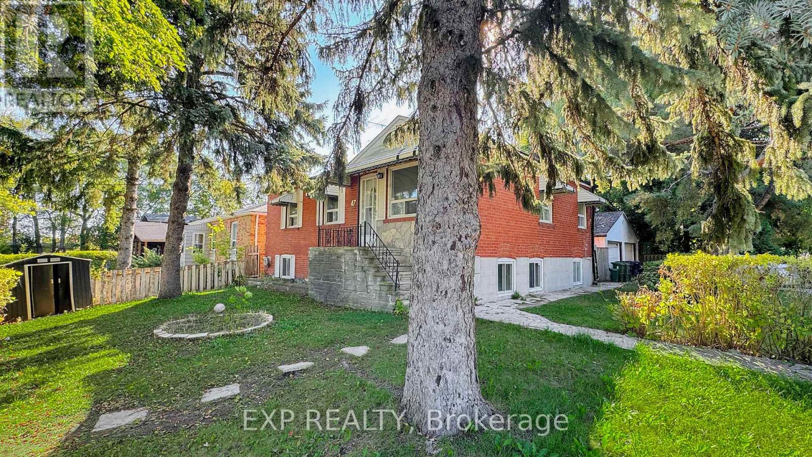 Residential in Toronto (Eglinton East) 5