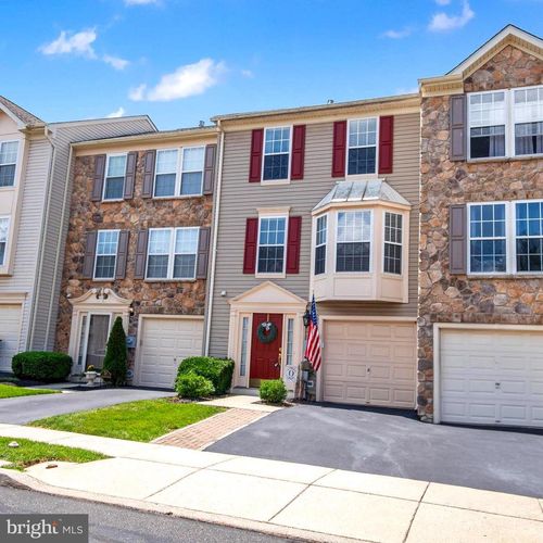 212 Windsor Ct, QUAKERTOWN, PA, 18951-5042 | Card Image