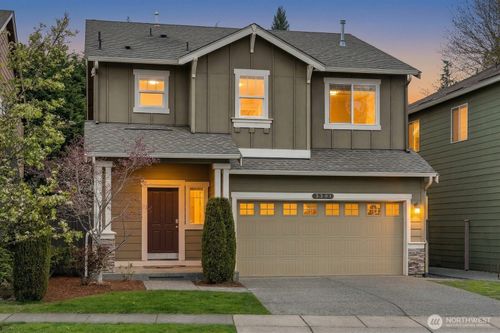 3301 176th Pl Se, Bothell, WA, 98012-7481 | Card Image