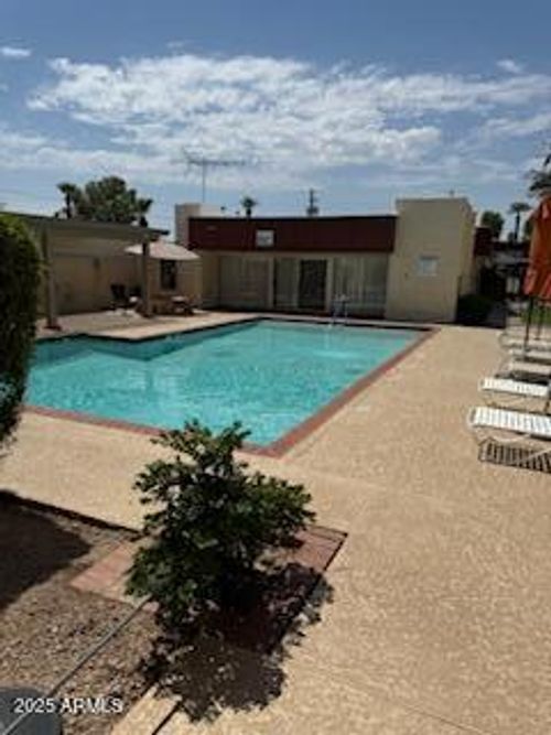 123-3828 N 32nd St, Phoenix, AZ, 85018-4932 | Card Image