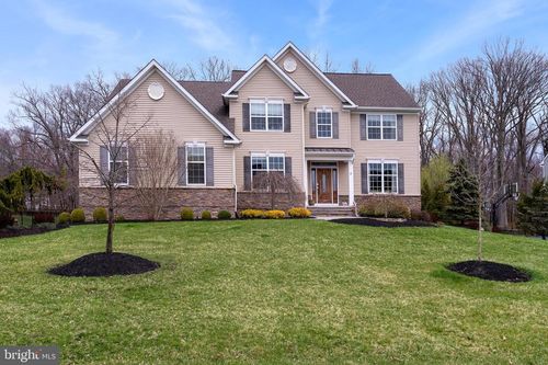 7 Windflower Ct, Robbinsville, NJ, 08691-2568 | Card Image