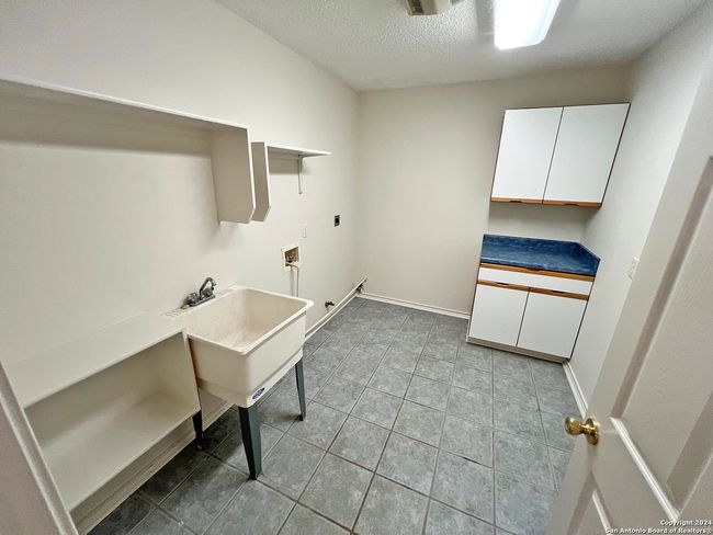 7514 Autumn Ledge, House other with 4 bedrooms, 3 bathrooms and null parking in Converse TX | Image 33