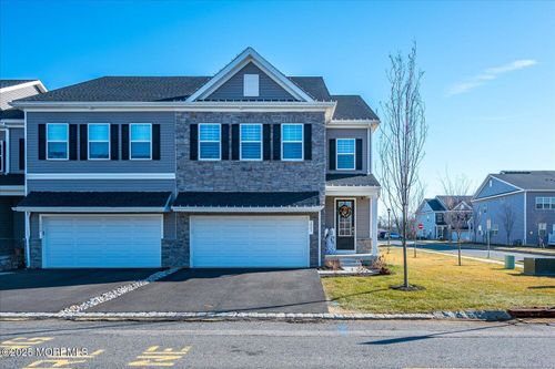 1001 Navigator Ave, Marlboro, NJ, 07746-2640 | Card Image