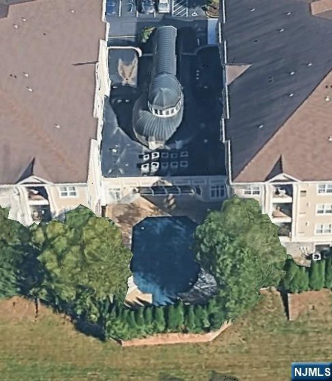 7207 Ravenscroft Rd, Condo with 2 bedrooms, 2 bathrooms and null parking in Clifton NJ | Image 46