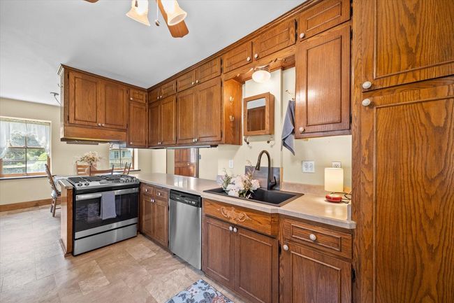 1718 17th Avenue, House other with 3 bedrooms, 2 bathrooms and null parking in Grafton WI | Image 19
