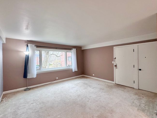 APT-2E - 2623 Central St, Condo with 2 bedrooms, 1 bathrooms and null parking in Evanston IL | Image 4
